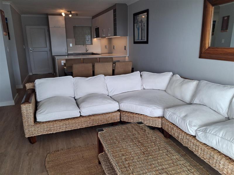 To Let 2 Bedroom Property for Rent in Vredehoek Western Cape